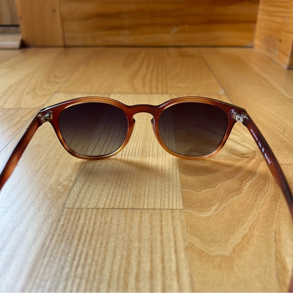 Sunski Yuba tortoise polarized sunglasses - Picture 5 of 10